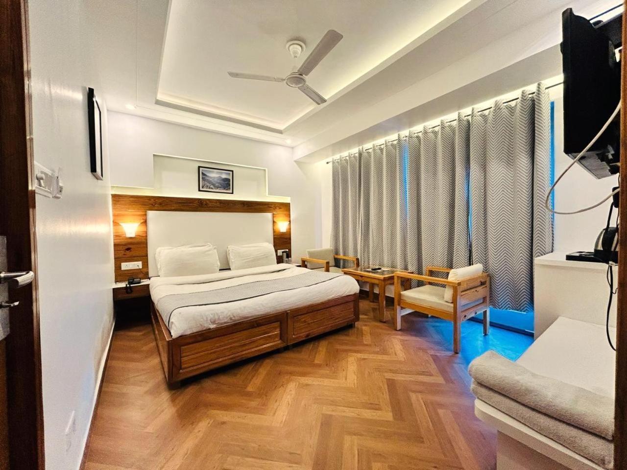 Queens Hill By Edge Mussoorie Exterior photo