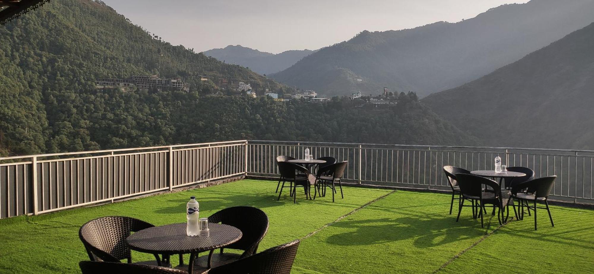 Queens Hill By Edge Mussoorie Exterior photo