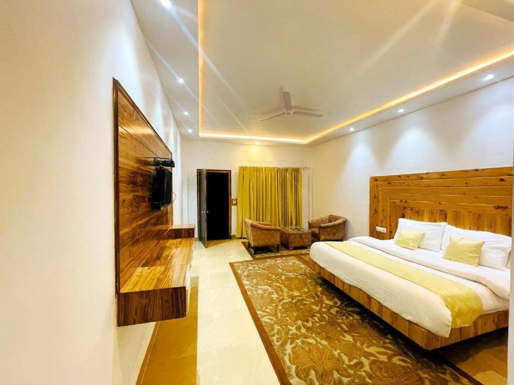 Queens Hill By Edge Mussoorie Exterior photo