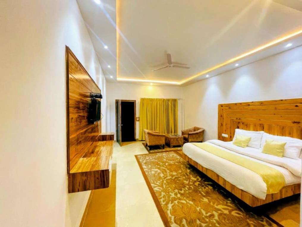 Queens Hill By Edge Mussoorie Exterior photo